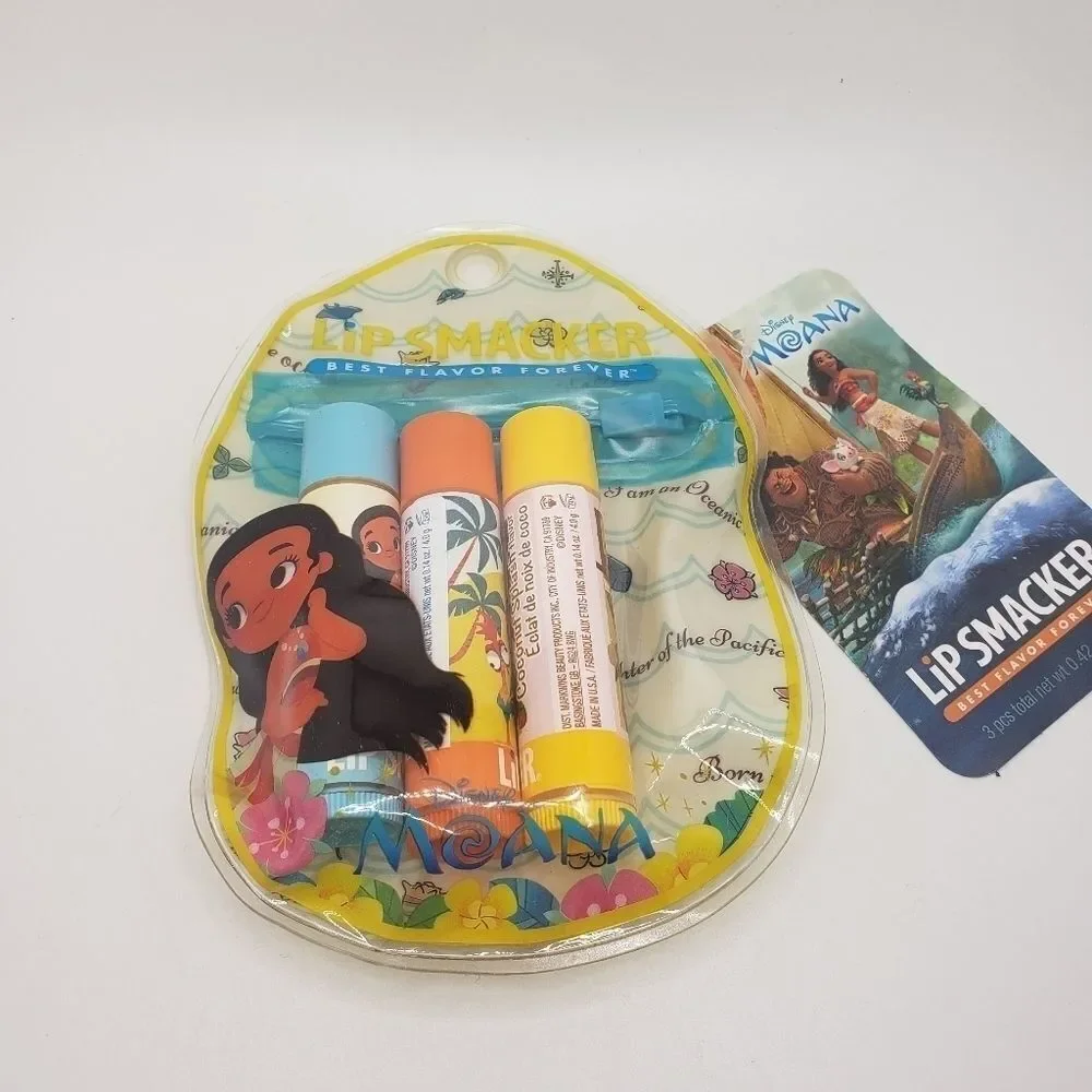 𝅺disney Moana lip smacker